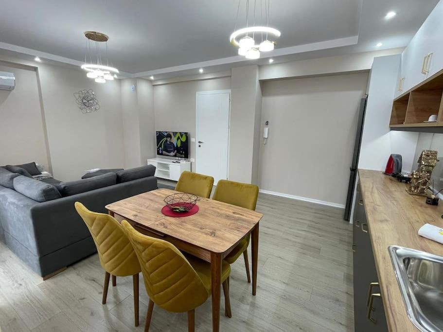 Melody Apartment In Korce Eksteriør billede