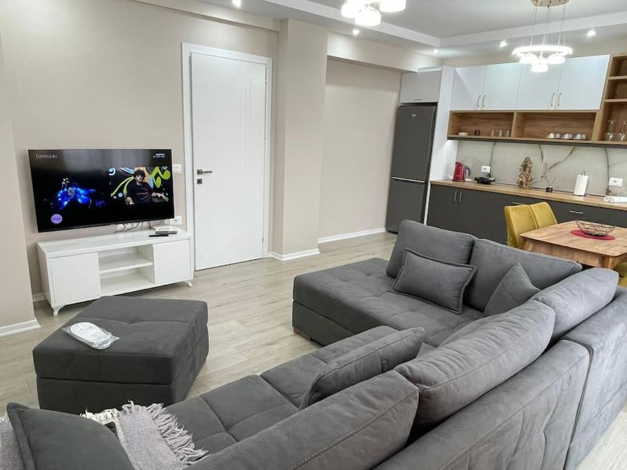 Melody Apartment In Korce Eksteriør billede